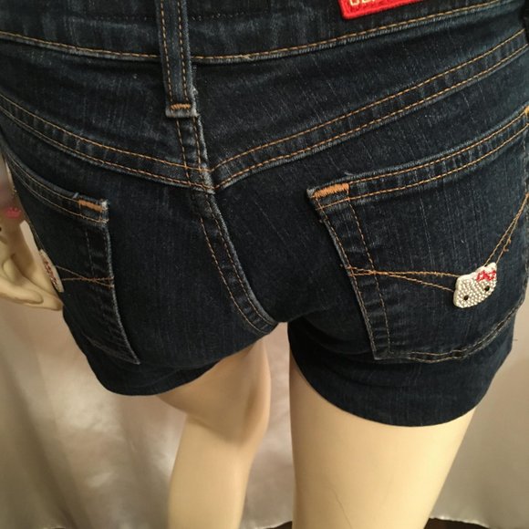 ADORABLE custom hello kitty vintage shorts purse and flats set!!! - Picture 17 of 17